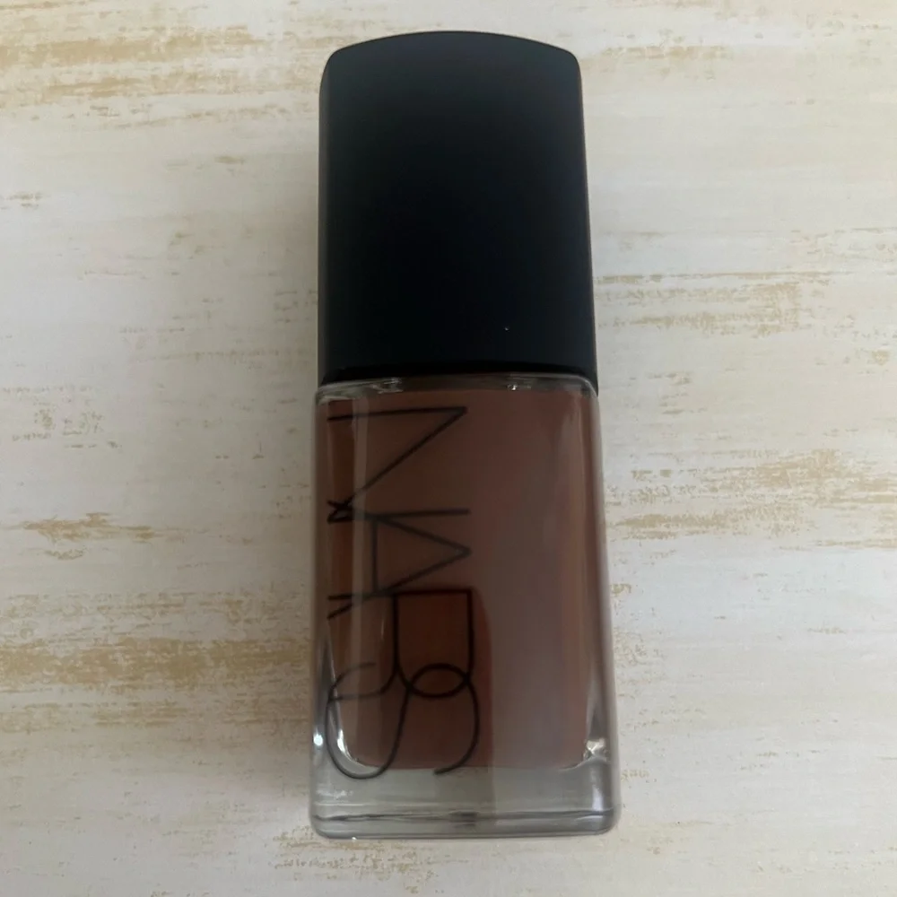 NARS sheer glow foundation ZAMBIE DARK 5 BRAND NEW WITH THE BOX